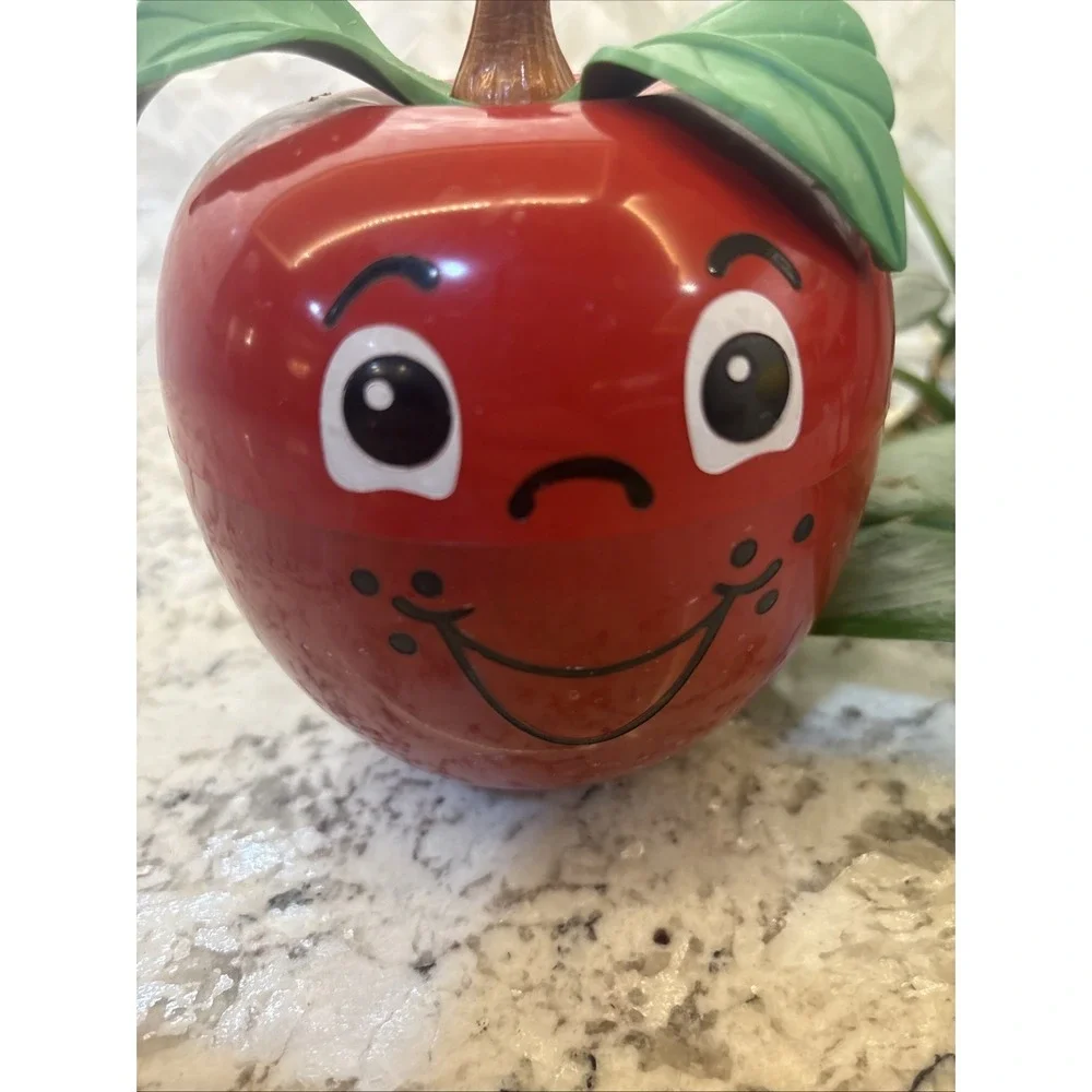 FISHER PRICE Happy Apple 1972 Short Stem Roly Poly Vintage Chime‎ Children's Toy